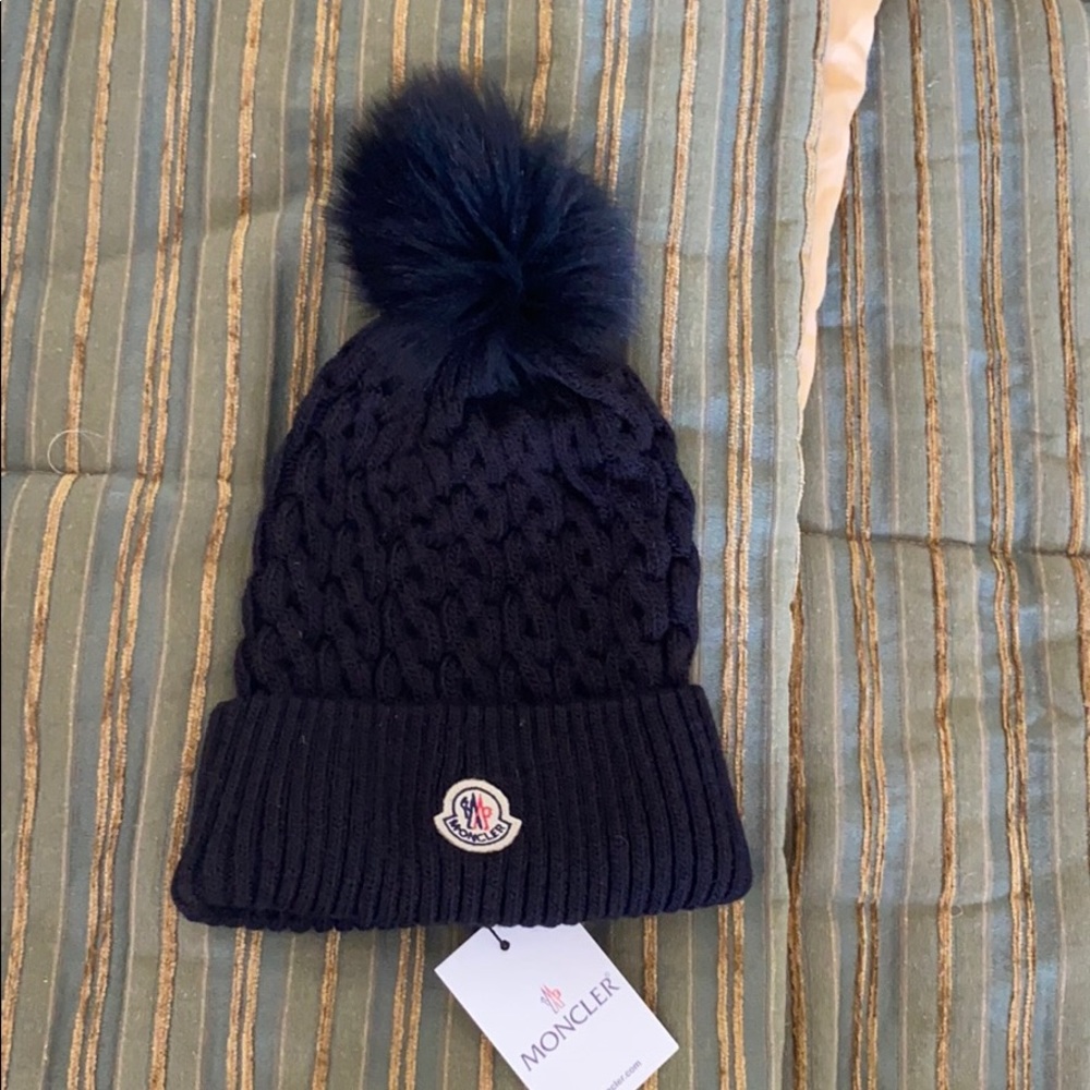 Moncler Hat NWT 🤩